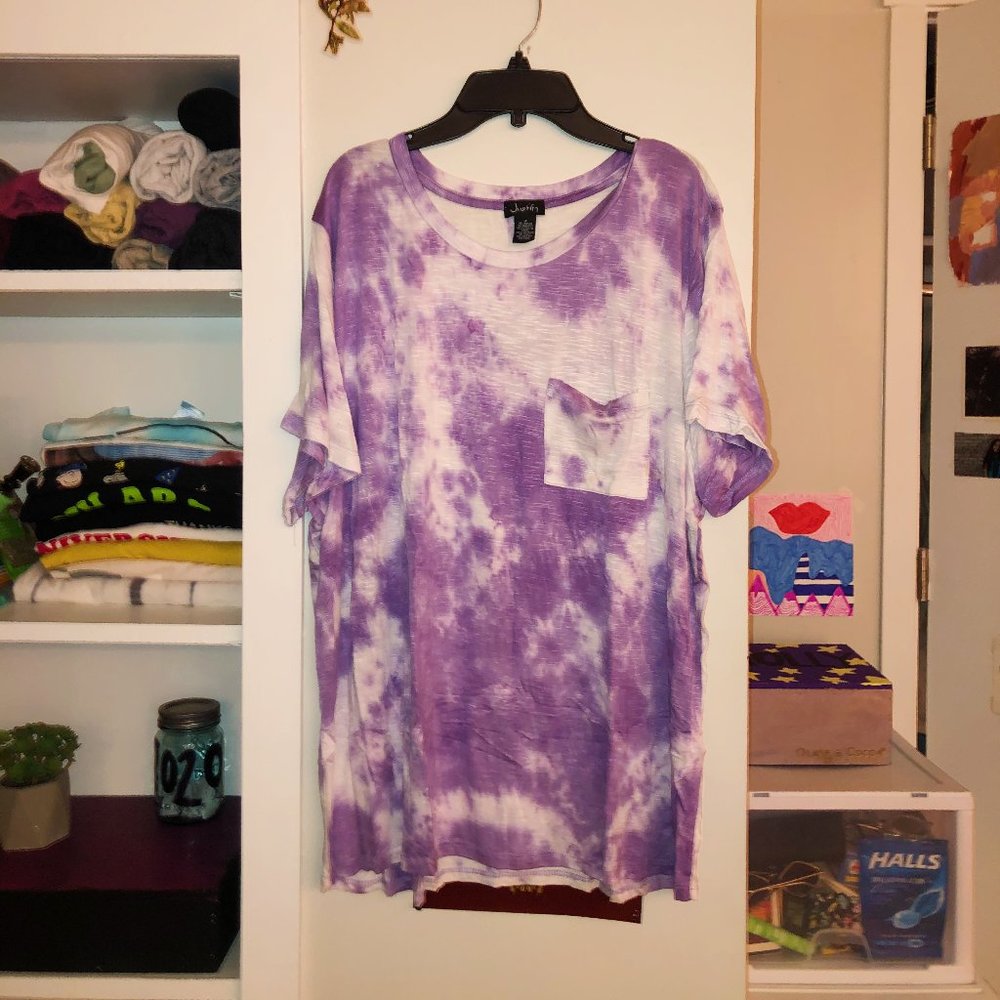 oversized tie dye tee